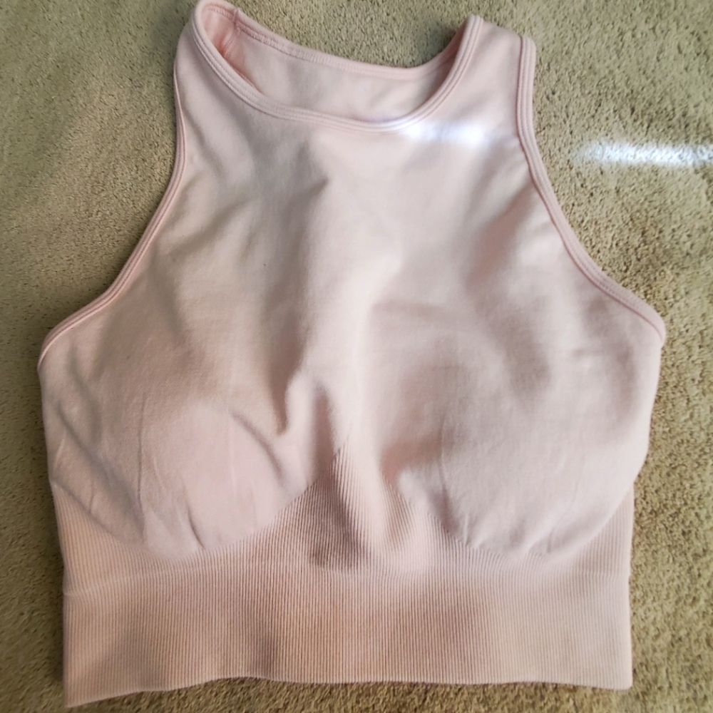 Bo and tee sport bra top